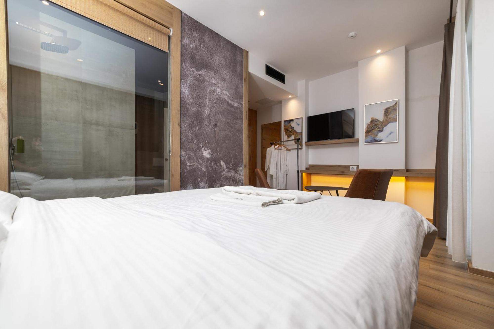 Roadside Hotel Lipjan Dış mekan fotoğraf