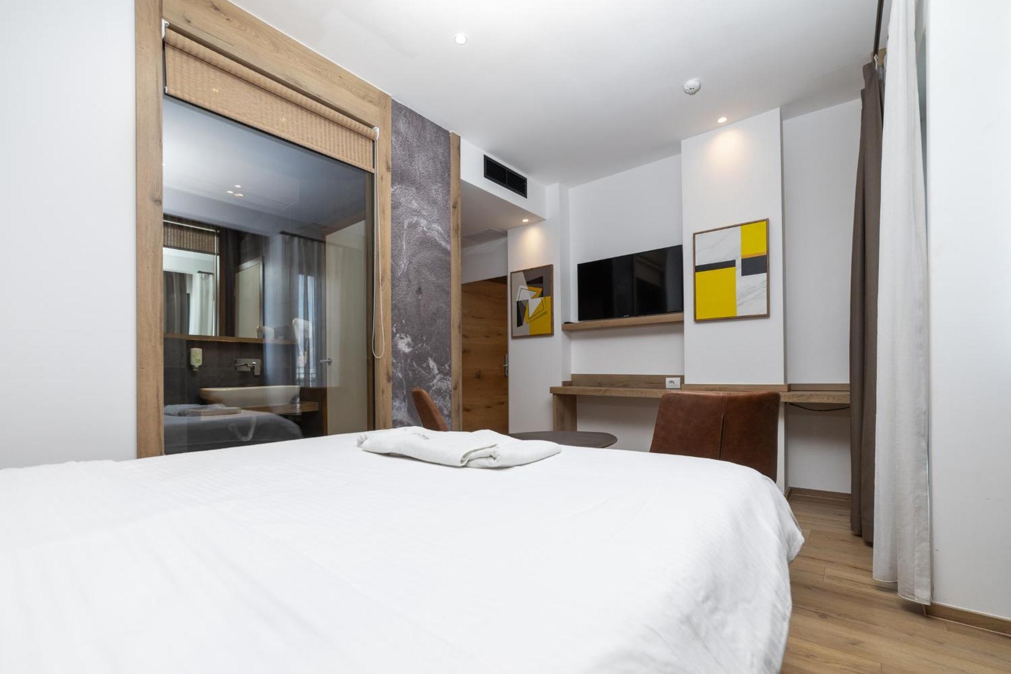 Roadside Hotel Lipjan Dış mekan fotoğraf