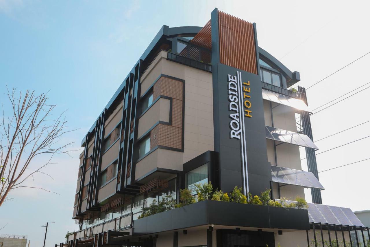 Roadside Hotel Lipjan Dış mekan fotoğraf